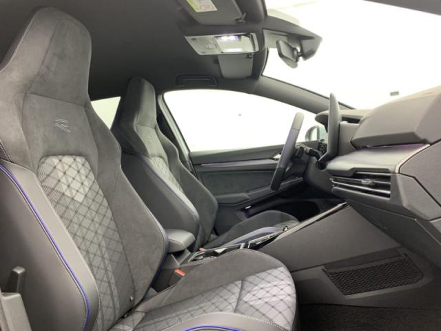 Volkswagen Golf image 7