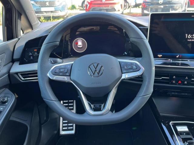 Volkswagen Golf image 6