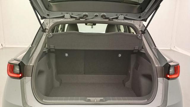 Lexus Lbx image 1