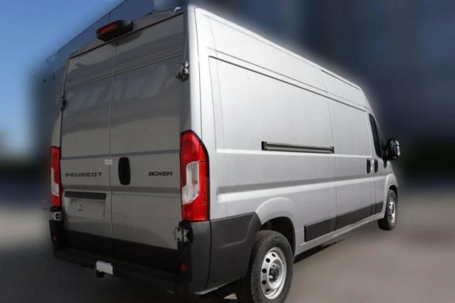 Peugeot Boxer image 1