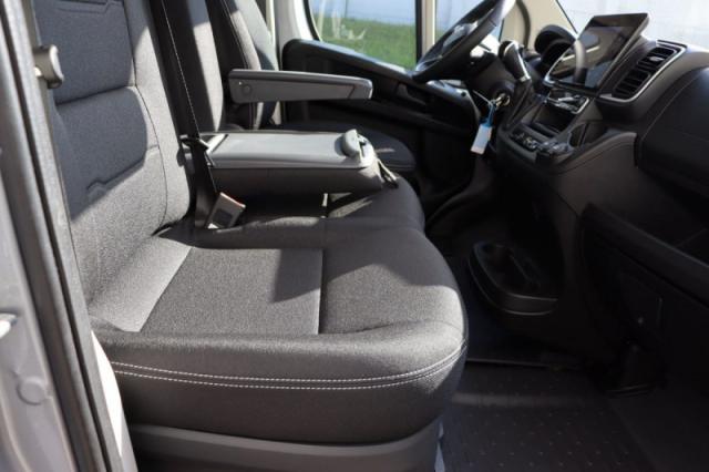 Peugeot Boxer image 2