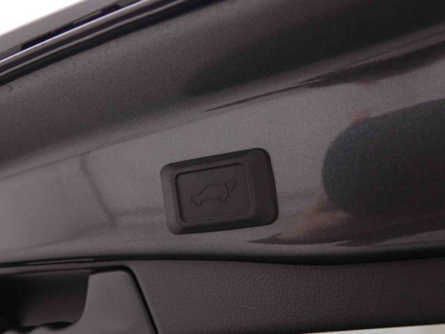 Toyota Rav4 image 2