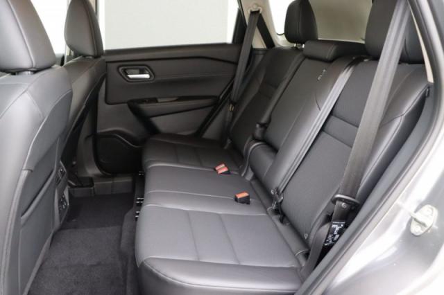 Nissan X-Trail image 9