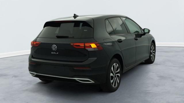 Volkswagen Golf image 8