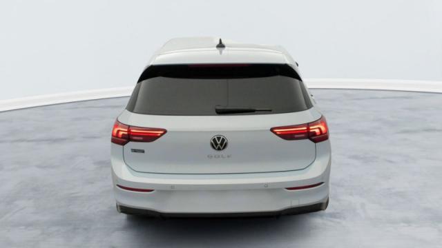 Volkswagen Golf image 6