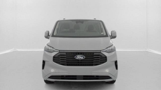 Ford Transit image 2