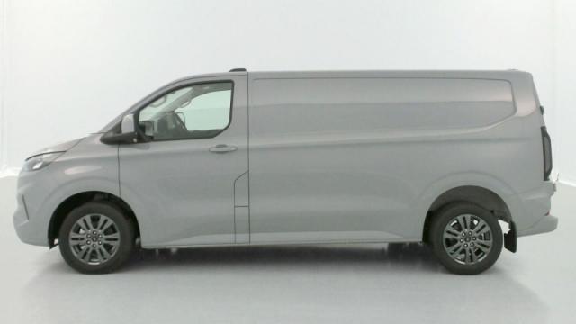 Ford Transit image 6