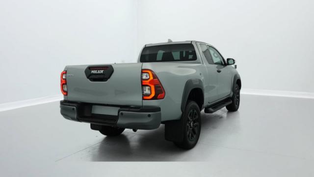 Toyota Hilux image 7