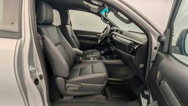 Toyota Hilux image 9