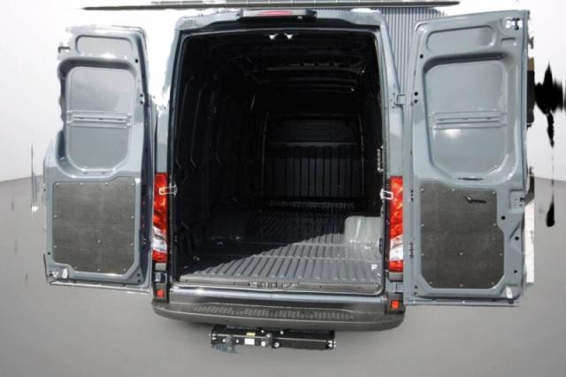 Iveco Daily image 6