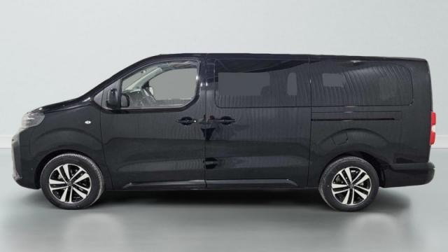Peugeot Traveller image 1