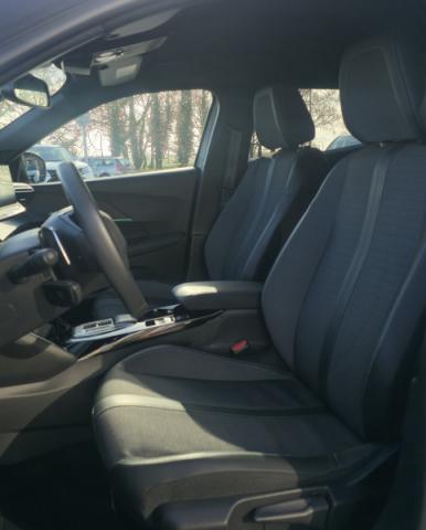 Peugeot 2008 image 3