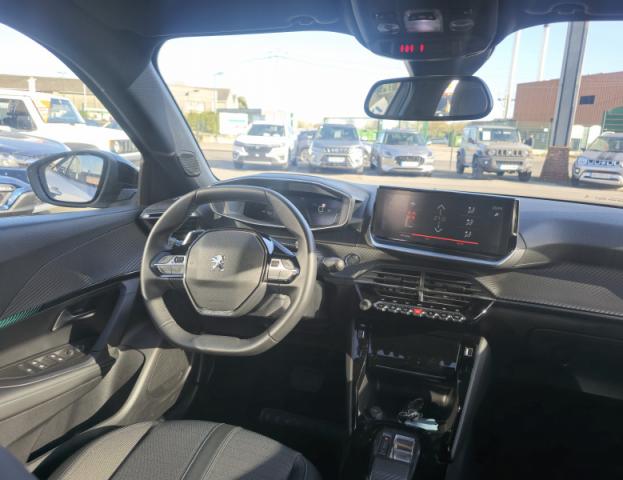 Peugeot 2008 image 6