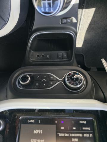 Renault Twingo image 6