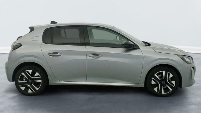 Peugeot 208 image 8