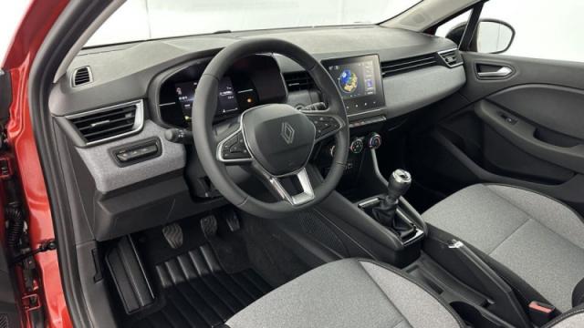 Renault Clio image 2