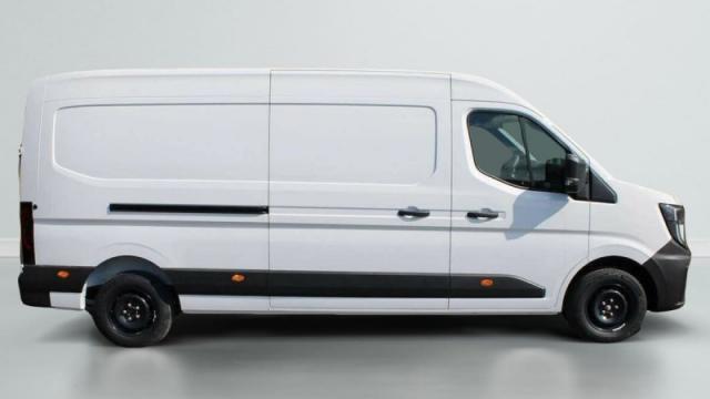 Renault Master image 9