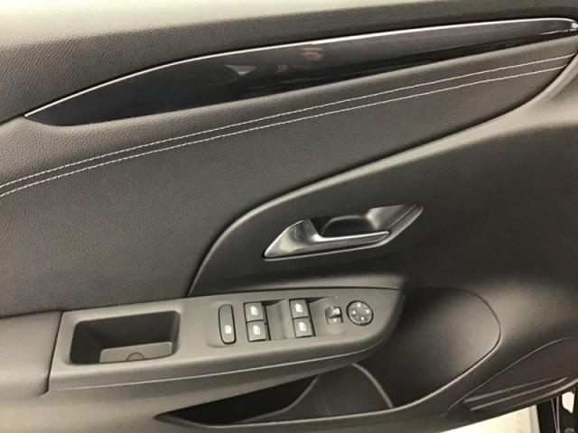 Opel Corsa image 8