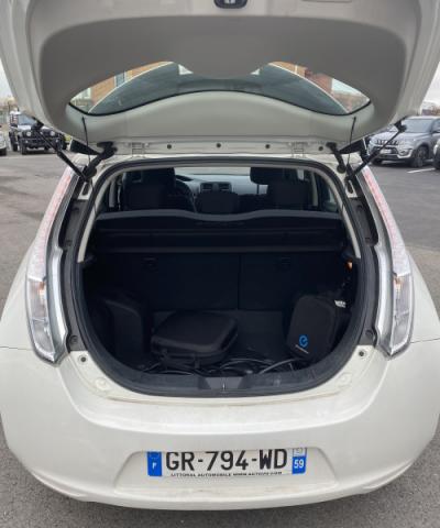 Nissan Leaf image 5