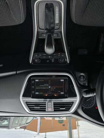 Suzuki S-Cross image 9