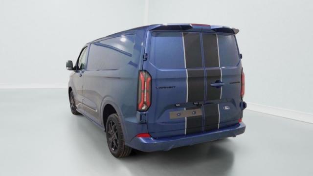 Ford Transit image 5