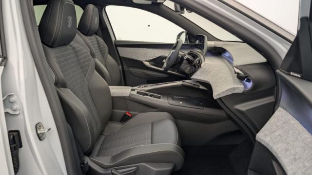 Peugeot 3008 image 7