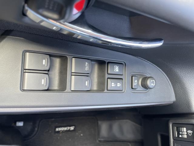 Suzuki S-Cross image 6