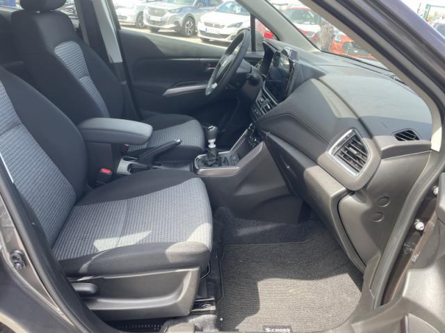 Suzuki S-Cross image 2
