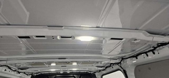 Ford Transit image 2