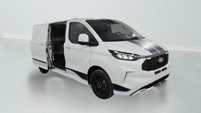 Ford Transit image 4