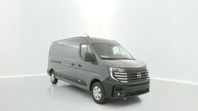 Nissan Interstar image 9