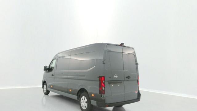 Nissan Interstar image 7