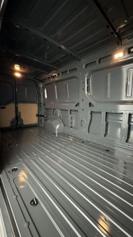 Nissan Interstar image 1