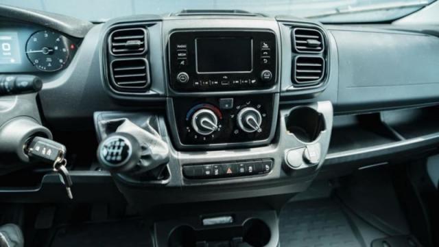 Peugeot Boxer image 4