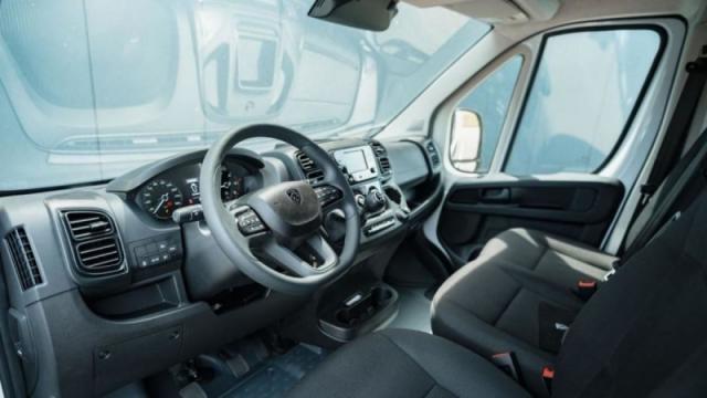 Peugeot Boxer image 2