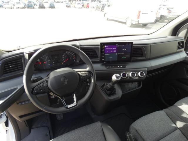 Renault Master image 8