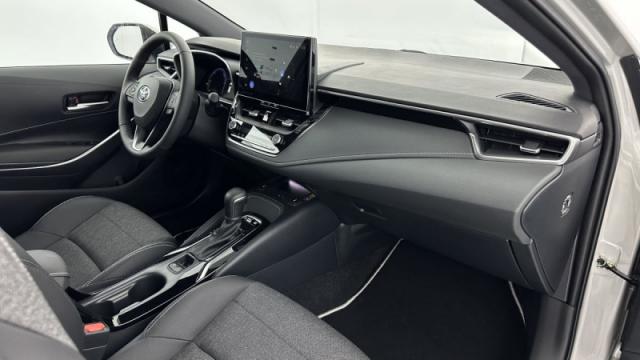 Toyota Corolla Touring Sports image 2