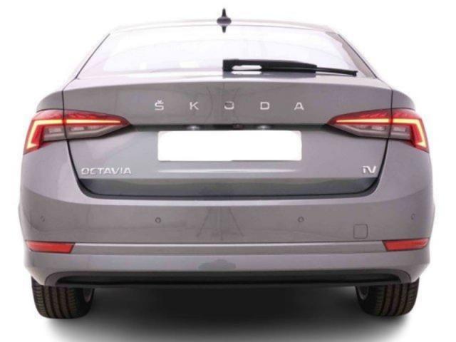 Skoda Octavia image 6