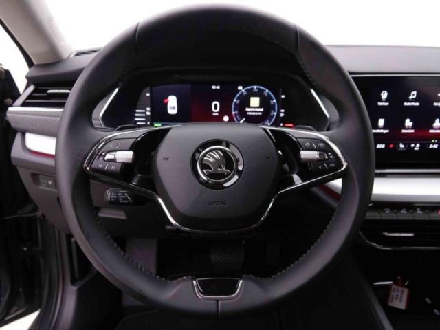 Skoda Octavia image 5