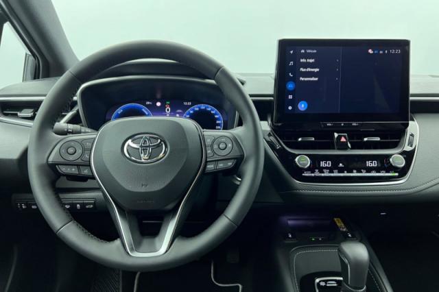 Toyota Corolla Touring Sports image 5