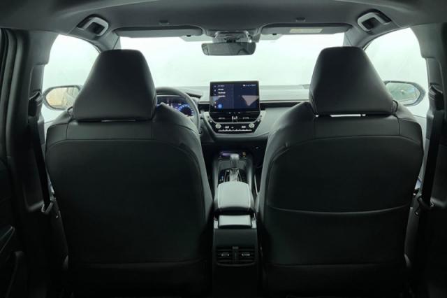 Toyota Corolla Touring Sports image 9