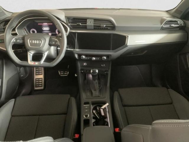 Audi Q3 image 8