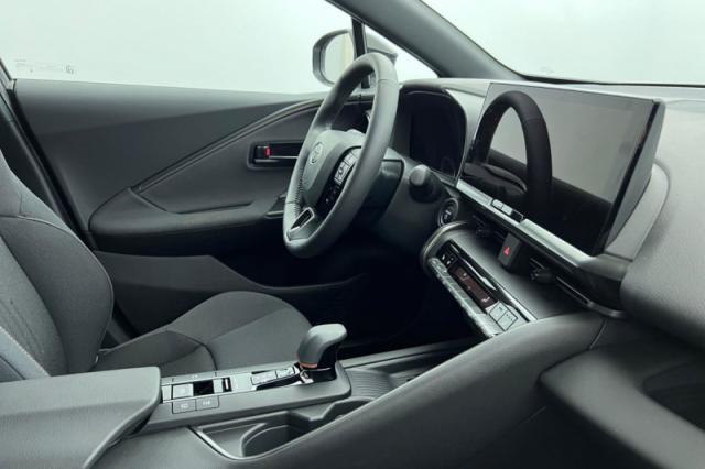 Toyota C-Hr image 7