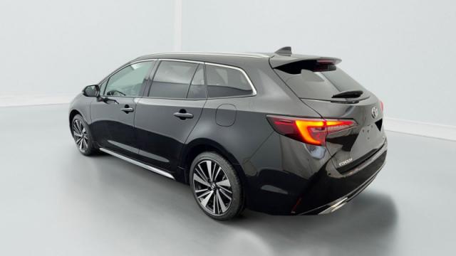 Toyota Corolla Touring Sports image 9