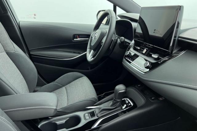 Toyota Corolla Touring Sports image 5