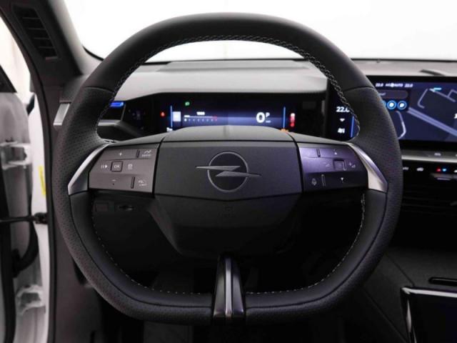 Opel Grandland image 2