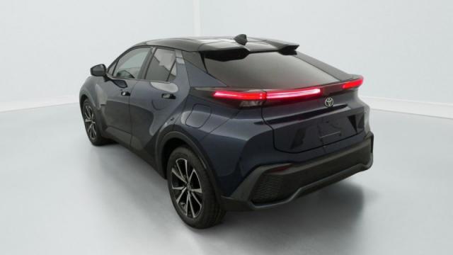 Toyota C-Hr image 6