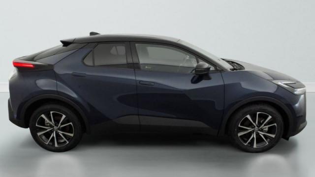 Toyota C-Hr image 2