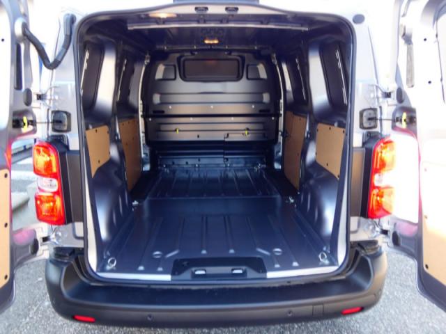 Citroen Jumpy image 9