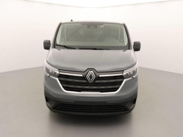 Renault Trafic image 8